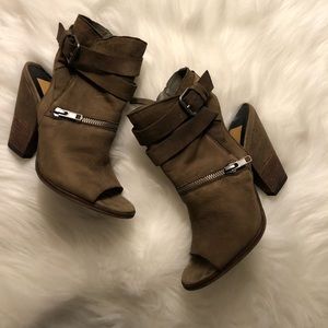 Dolce Vita booties